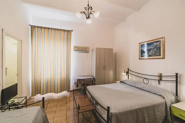 Basic Üç Kişilik Oda, Banyolu/Duşlu (PLUS INTERNA)