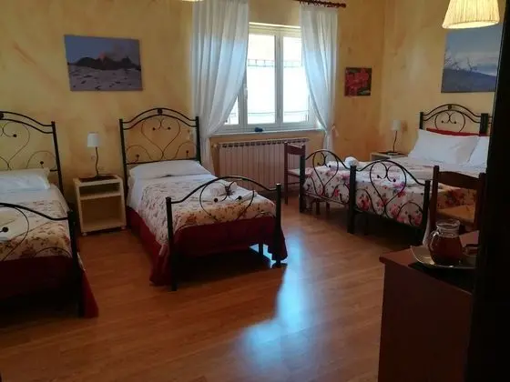 Dört Kişilik Oda (Red)