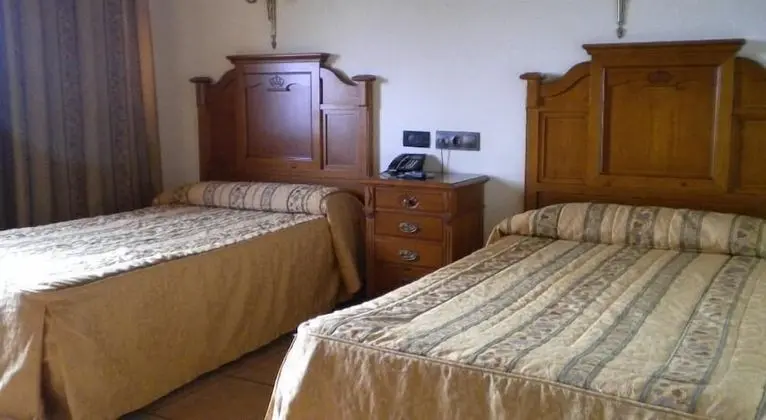 Economy Üç Kişilik Oda