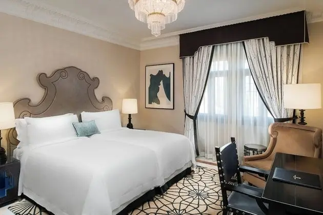 Deluxe Tek Büyük Yataklı Oda, 1 En Büyük (King) Boy Yatak