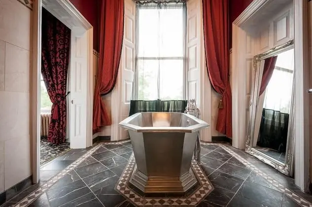 Executive Tek Büyük Yataklı Oda