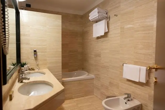 Comfort Dört Kişilik Oda
