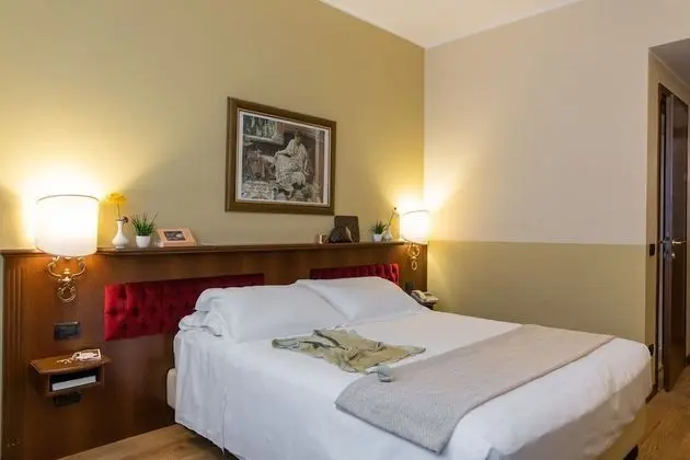 Comfort Tek Büyük Yataklı Oda