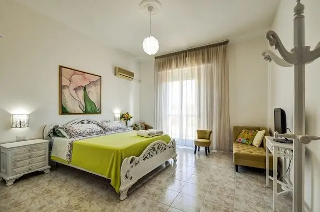 Deluxe Tek Büyük Yataklı Oda, Balkon (Cigni)