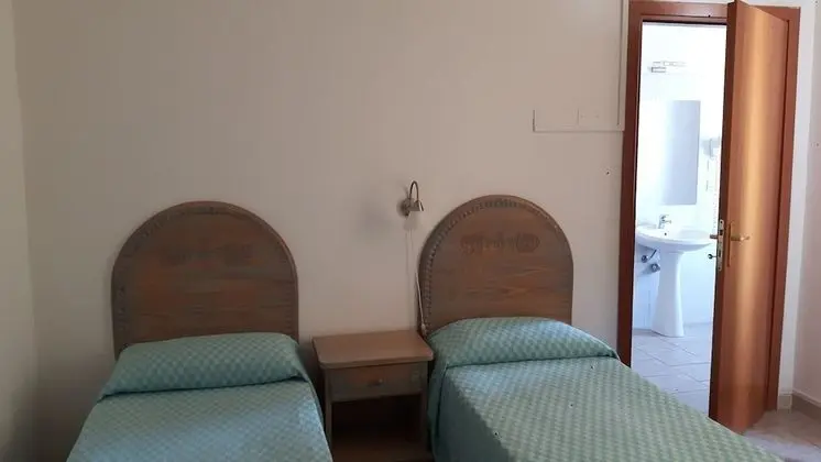 Standard Tek Büyük veya İki Ayrı Yataklı Oda