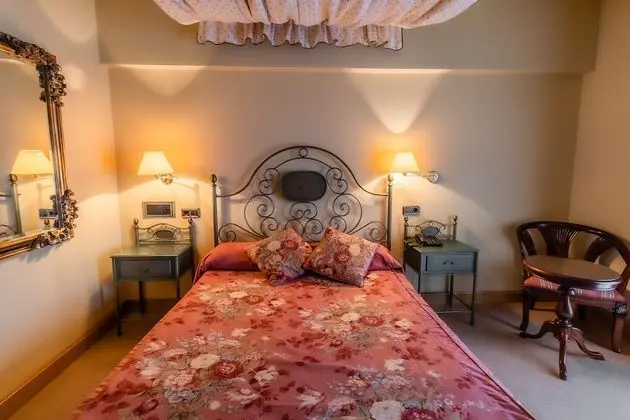 Superior Tek Büyük Yataklı Oda