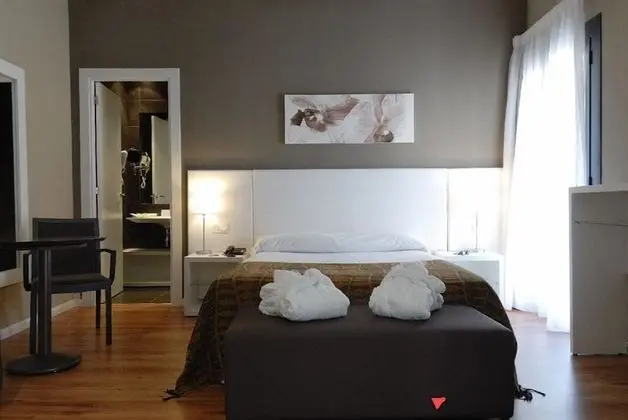 Tek Büyük Yataklı Oda