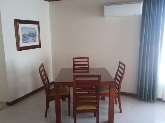 Üç Kişilik Oda