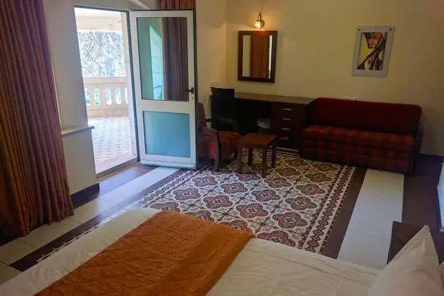 Premium Tek Büyük Yataklı Oda