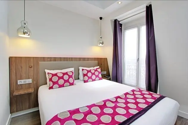 Comfort Tek Büyük Yataklı Oda