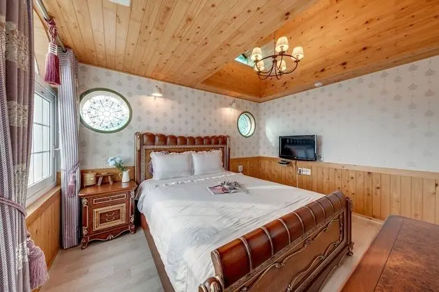 Oda, Jakuzi (Cypress /Spa in winter, contact hotel)