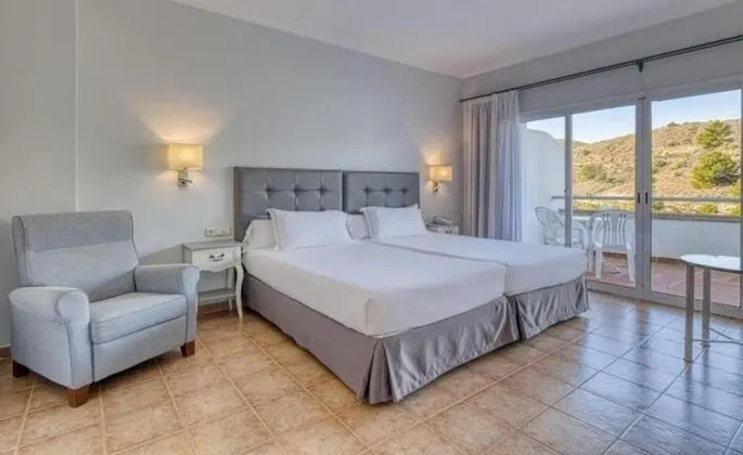 Comfort Tek Büyük Yataklı Oda