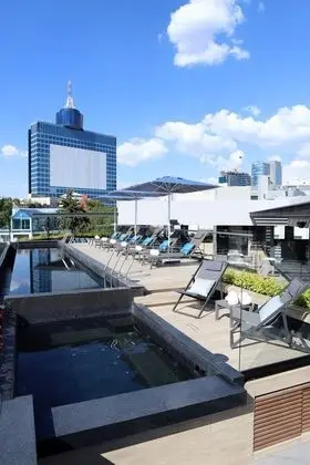 Balcony Suite King