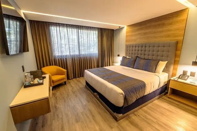 Top Suite King