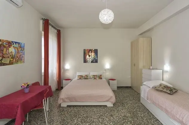 Deluxe Tek Büyük Yataklı Oda, Özel Banyo, Şehir Manzaralı
