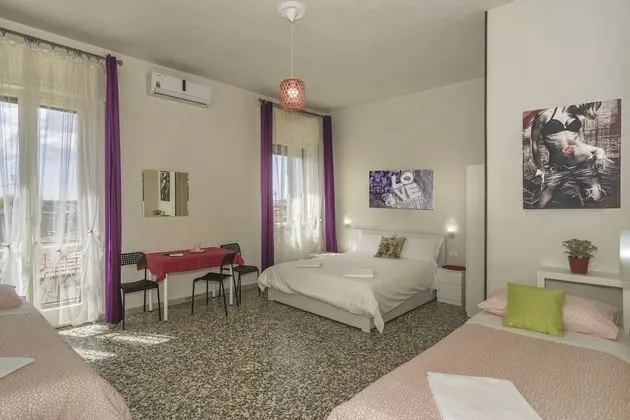 Dört Kişilik Oda, Şehir Manzaralı