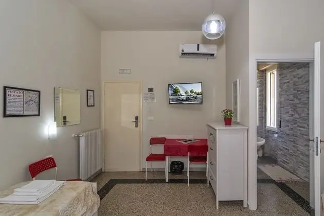 Dört Kişilik Oda, Şehir Manzaralı