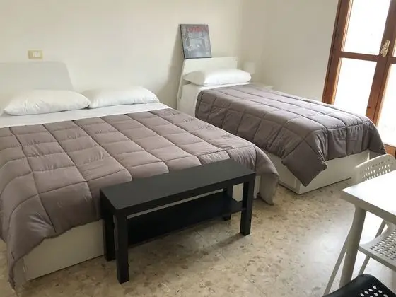 Dört Kişilik Oda, Şehir Manzaralı