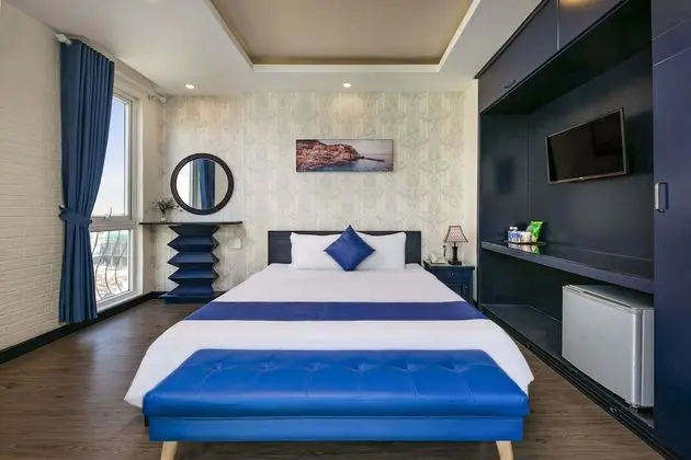 Luxury Oda