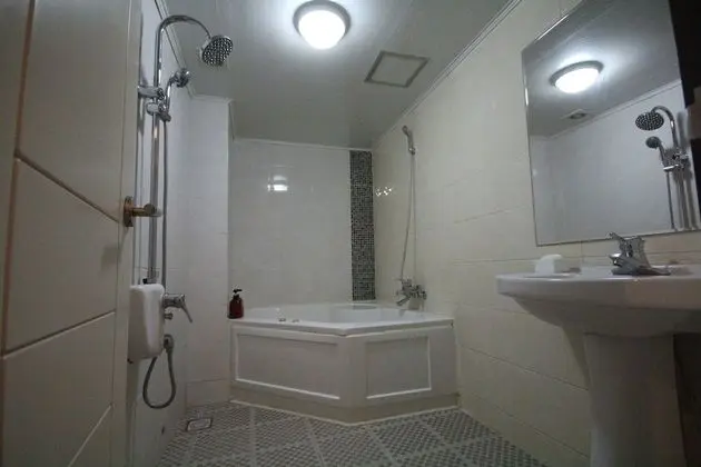 Deluxe Tek Büyük Yataklı Oda (New Building)