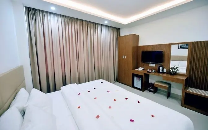 Basic Tek Büyük veya İki Ayrı Yataklı Oda, Şehir Manzaralı