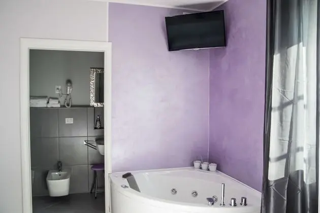 Tek Büyük Yataklı Oda, Jakuzi