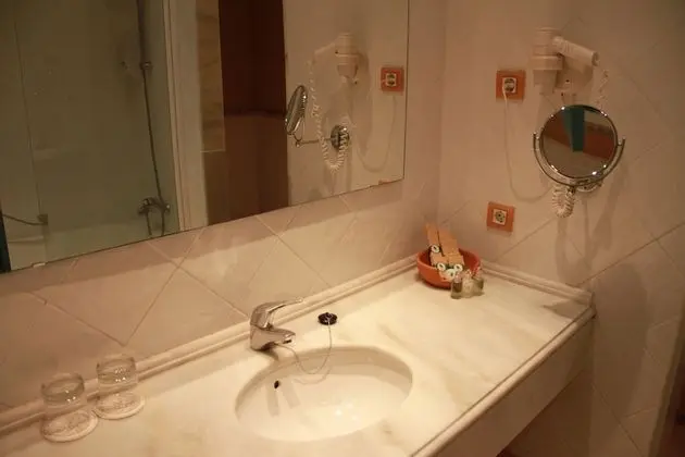Deluxe Büyük Yataklı Tek Kişilik Oda, Teras