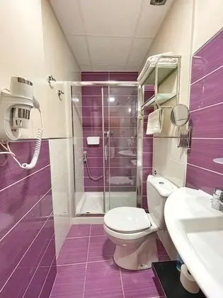 İki Ayrı Yataklı Oda, Özel Banyo