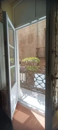 Tek Büyük Yataklı Oda, Ortak Banyo, Şehir Manzaralı