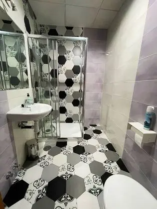 Tek Büyük Yataklı Oda, Ortak Banyo, Şehir Manzaralı