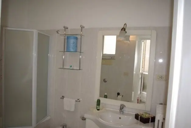 Tek Büyük Yataklı Oda, 1 Büyük (Queen) Boy Yatak