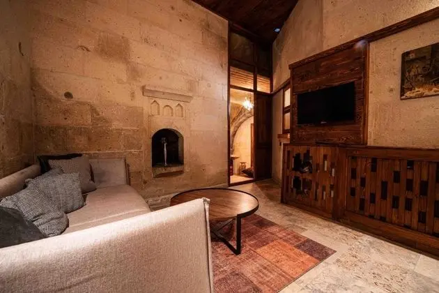 Cave Suite, , Şömineli ve Jakuzili