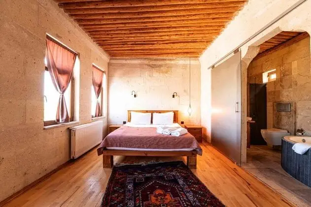 Junior Suite, Vadi Manzaralı, Küvetli veya Jakuzili