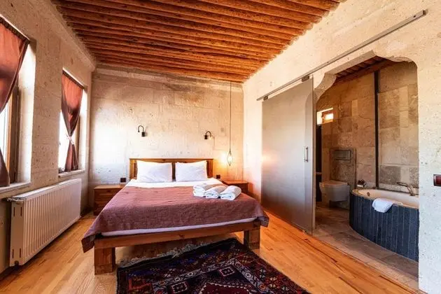 Junior Suite, Vadi Manzaralı, Küvetli veya Jakuzili