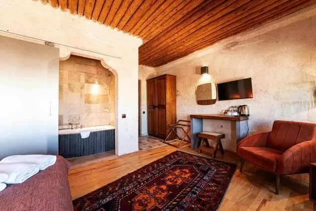 Junior Suite, Vadi Manzaralı, Küvetli veya Jakuzili