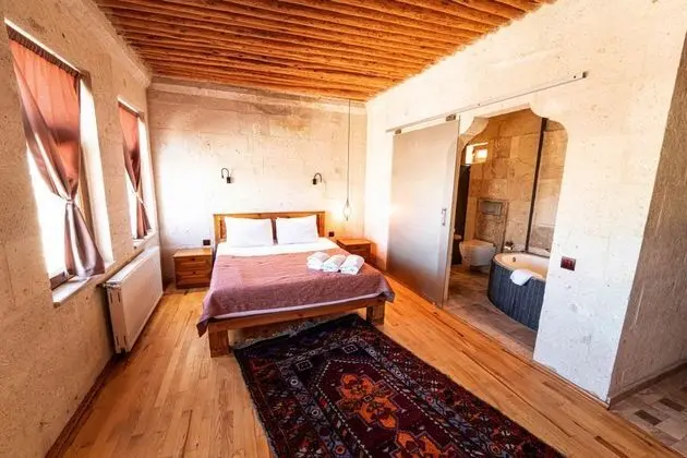 Junior Suite, Vadi Manzaralı, Küvetli veya Jakuzili