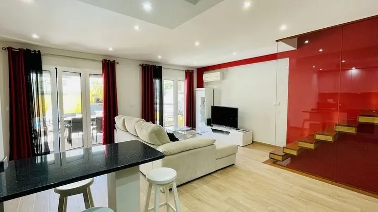 Villa, 5 Yatak Odası, Kişiye Özel Havuzlu, Havuz Manzaralı