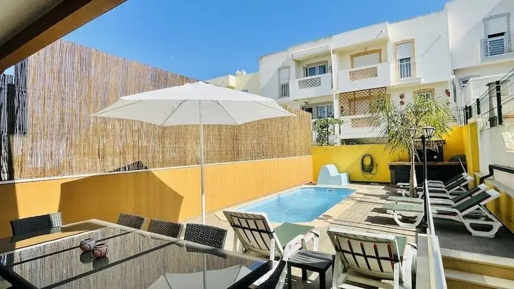 Villa, 5 Yatak Odası, Kişiye Özel Havuzlu, Havuz Manzaralı