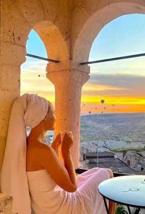 Panoramic Tek Büyük Yataklı Oda, Balkon, Vadi Manzaralı