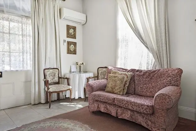Deluxe "Boudoir" Room with Spa