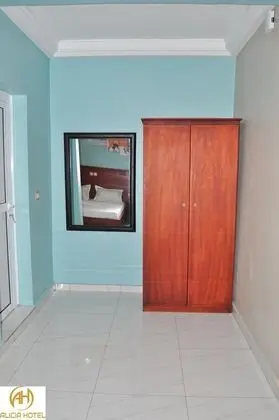 Classic Tek Büyük Yataklı Oda