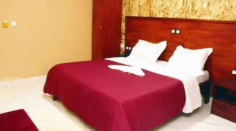 Luxury Tek Büyük Yataklı Oda