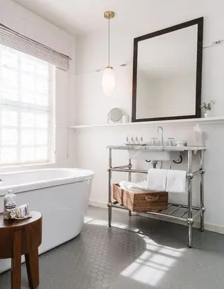 Design Süit, 1 En Büyük (King) Boy Yatak ve Çekyat