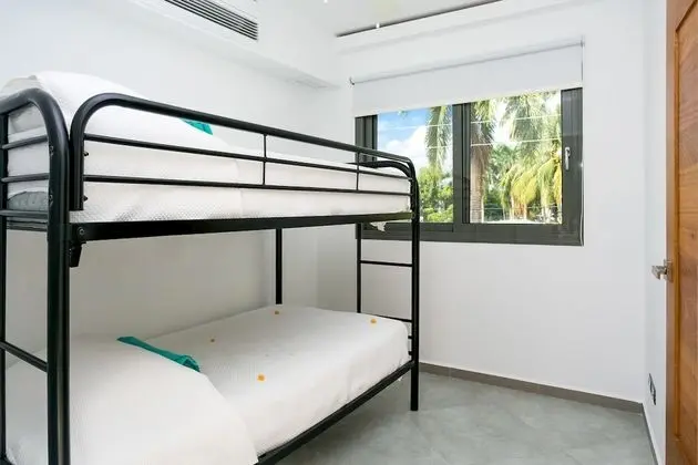 Apartment 4 Bedroom Pool View - Breakfast Included in first 7 nights