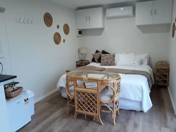 Design Tek Kişilik Oda, Küçük Mutfak, Bahçe Manzaralı
