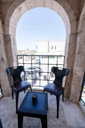 https://images.odamax.com/img/1024x768/odamax/image/upload/Alika_Castle_House_202407262345421_CEL01966.jpg