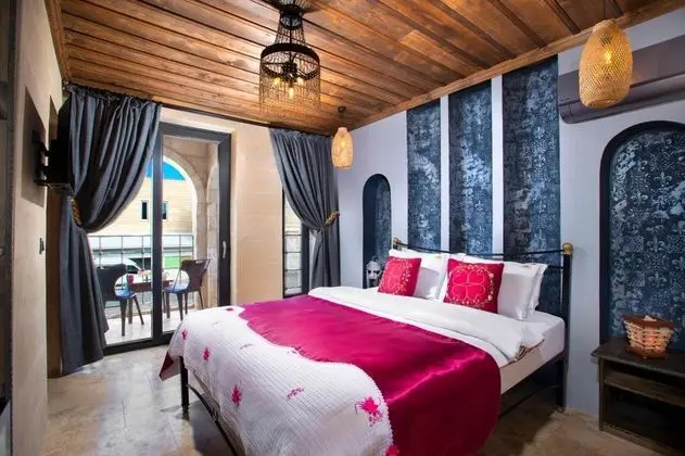 https://images.odamax.com/img/1024x768/odamax/image/upload/Alika_Castle_House_202503152249283_1.jpg