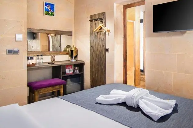 https://images.odamax.com/img/1024x768/odamax/image/upload/Alika_Castle_House_202503152307087_6.jpg