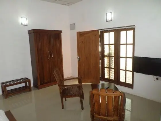 Tek Büyük Yataklı Oda, Özel Banyo, Bahçe Manzaralı