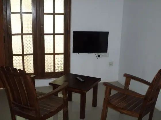 Tek Büyük Yataklı Oda, Özel Banyo, Bahçe Manzaralı